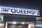 Queens 2 hotel