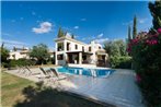 3 bedroom Villa Tala with private pool and sunset views