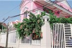 Pink house Homestay