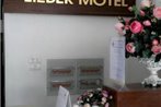 Nha` ngh? LIBER MOTEL