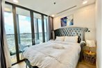 LANDMARK 81-LUXURY APARTMENT