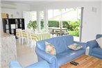 MODERN 3 BEDROOM APARTMENT IN TRADITIONAL QUEENSLANDER