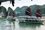 Halong Fantasea Cruise