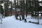 Honey Bear Lodge & Cabins