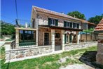 A Beautiful Stone House with Mountain View in Zaton