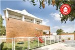 Capital O 71473 Chahal Residency