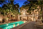 Beachfront Villa La Semilla by Tripintravel