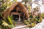 Uman Glamping & Cenote Tulum