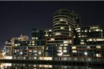 Waterfront Melbourne Apartments