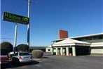 Econo Lodge Inn & Suites