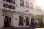 Yeccan Hostal Galeria