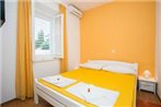 Yellow Room Guesthouse